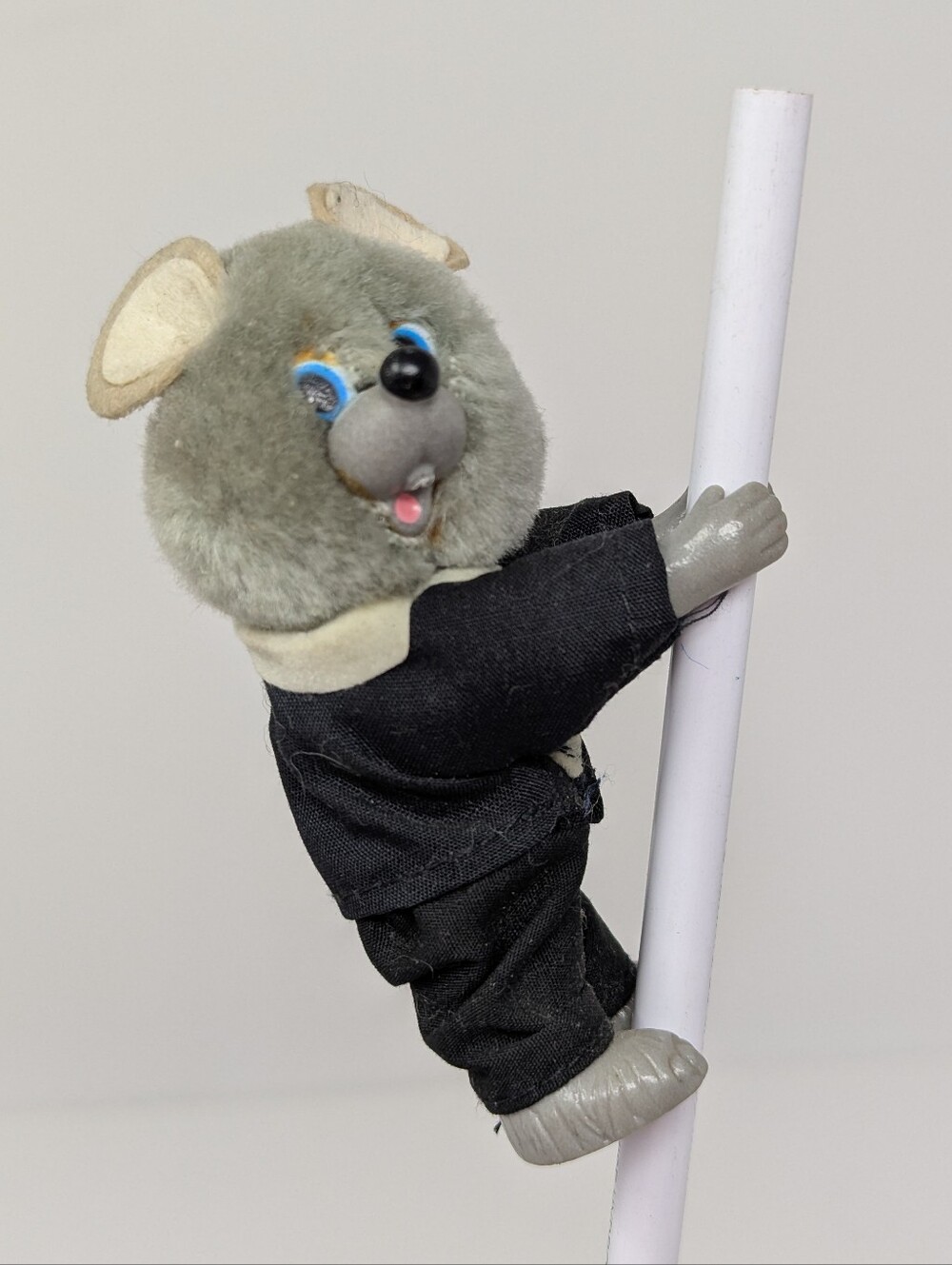 Pencil Hugger Mouse Vintage Plush